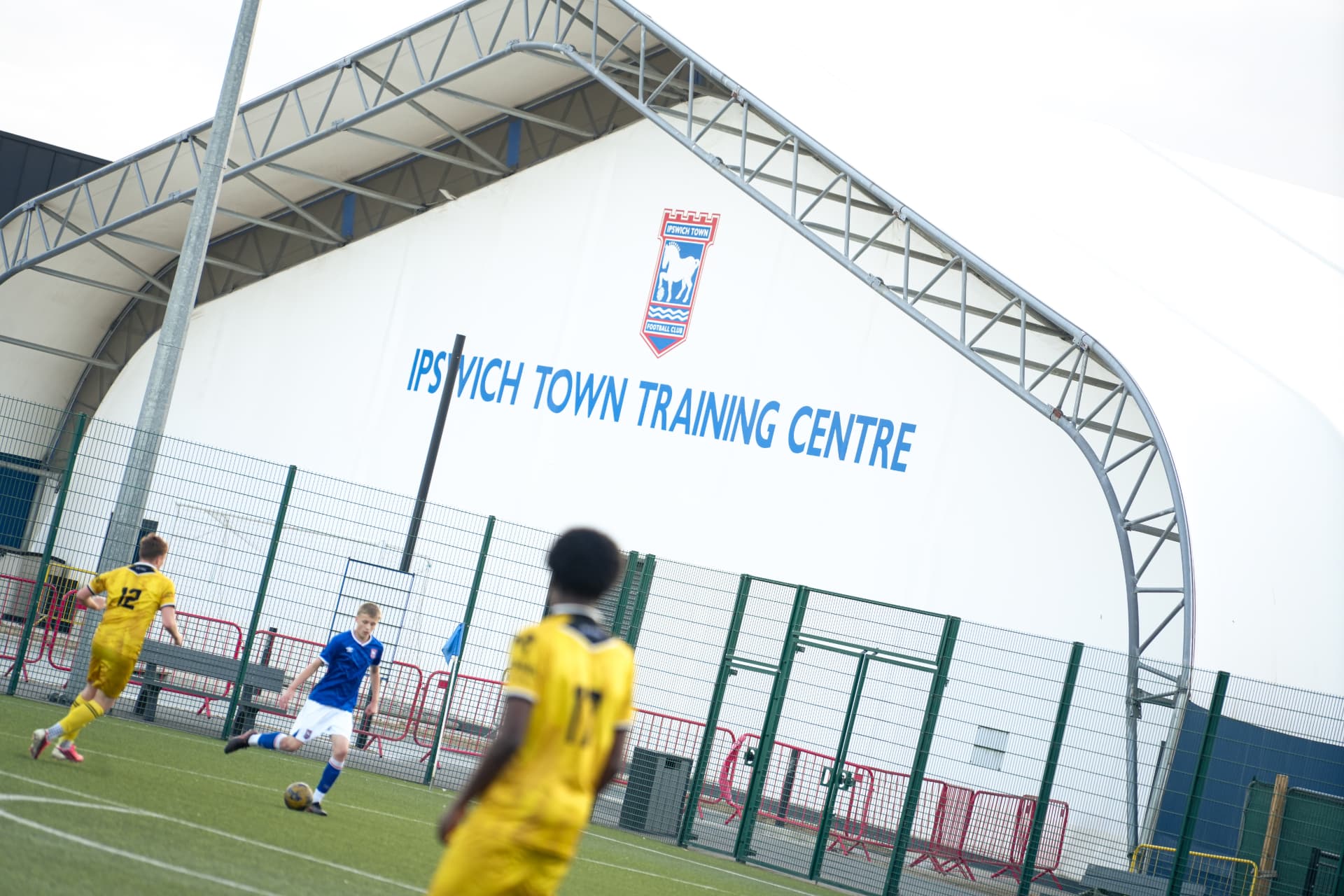 AR Elite in action against Ipswich