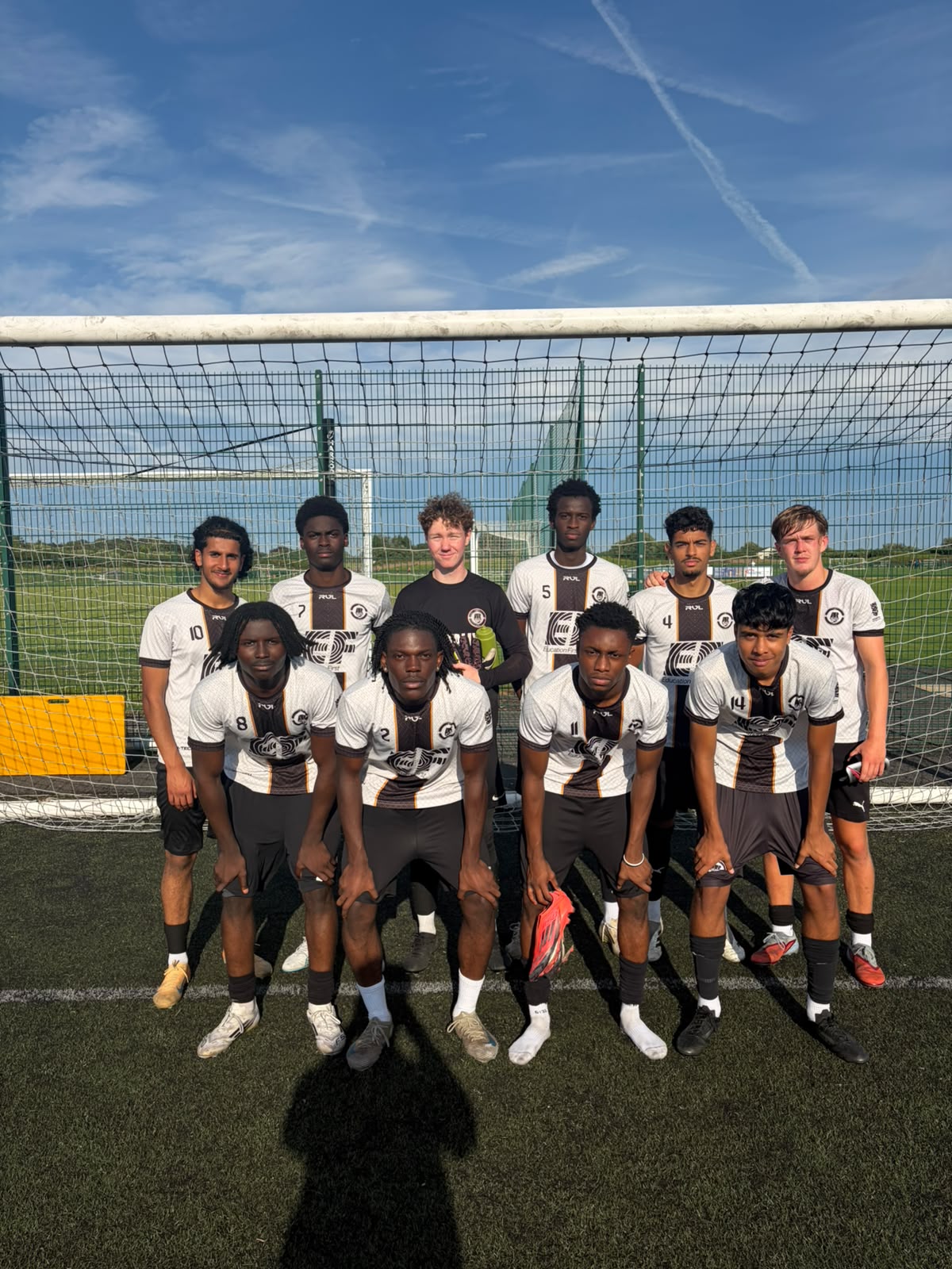 AR Elite squad photograph at SMS 7v7 tournament