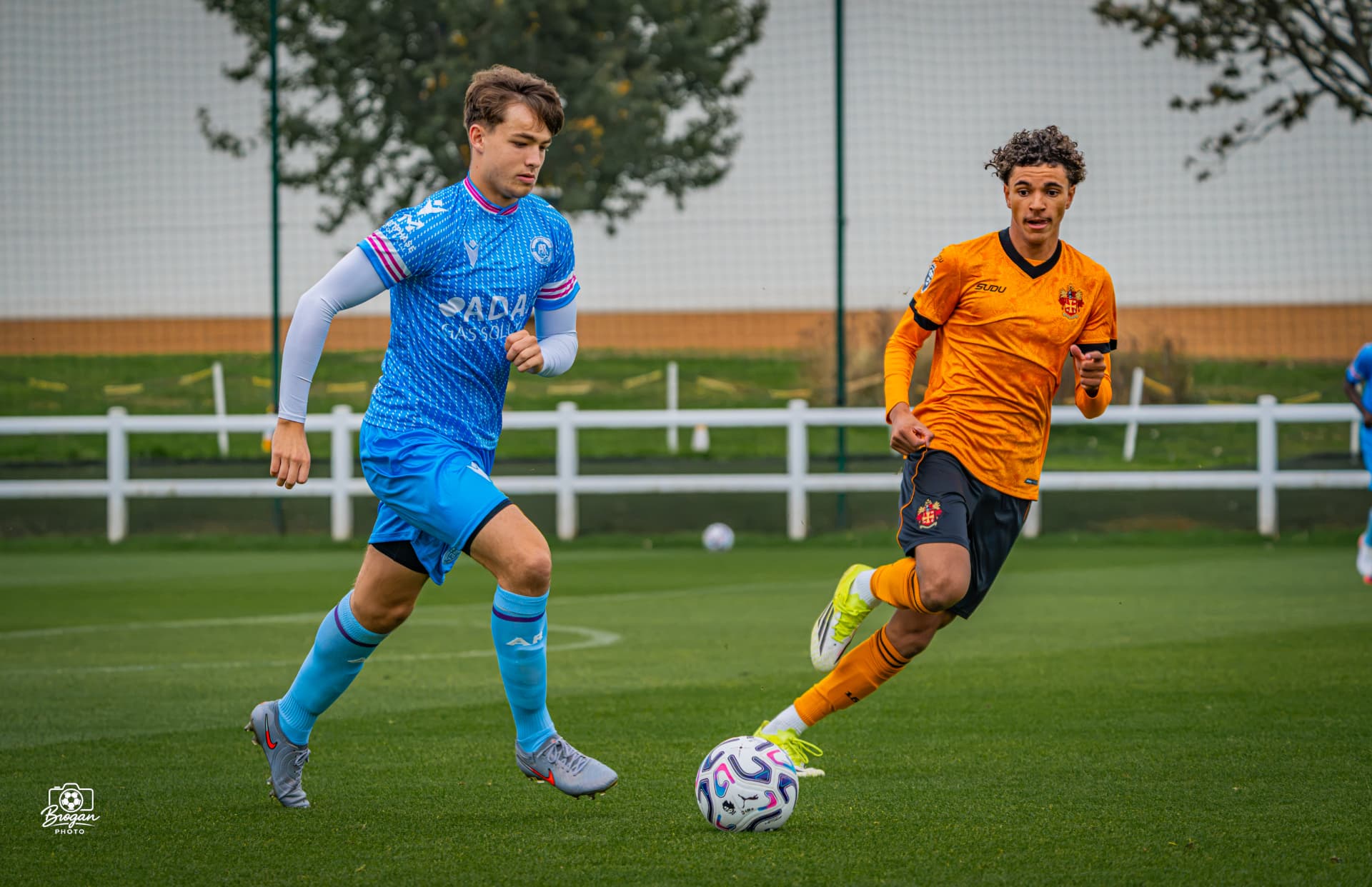 AR Elite player in action against Wolves U18